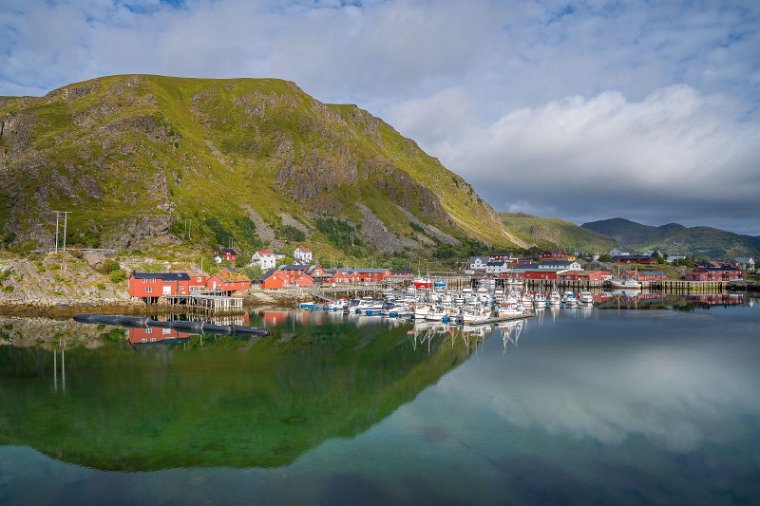 064 Lofoten, Ballstad.jpg